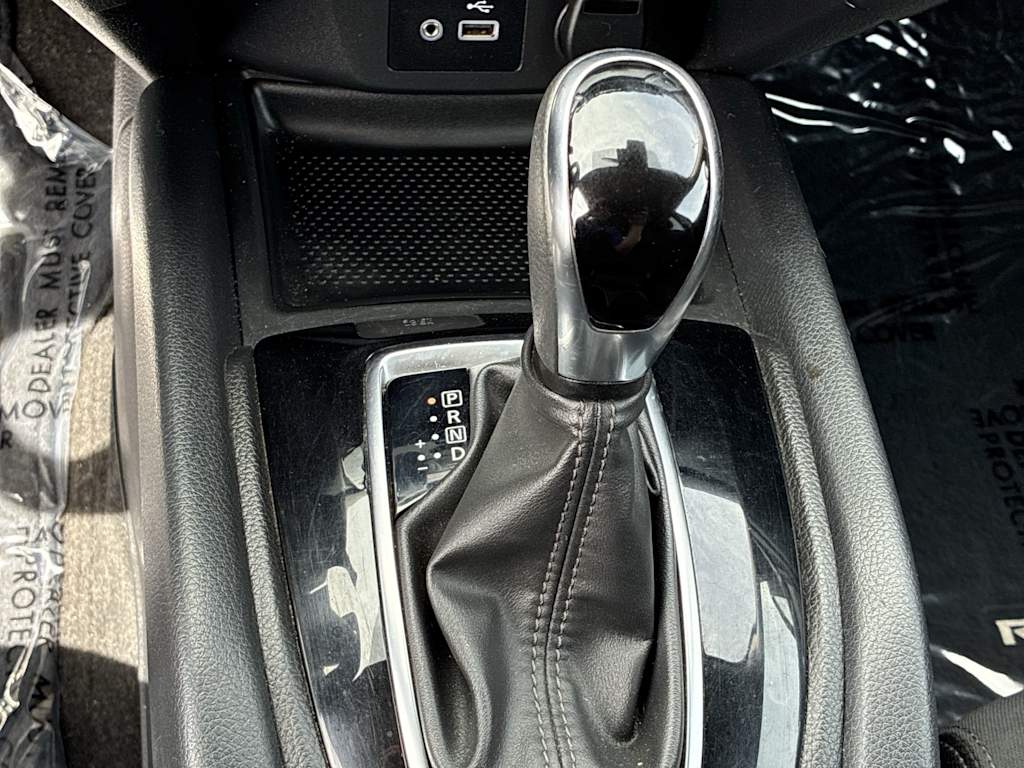 Thumbnail: 2019 Nissan Rogue - 12
