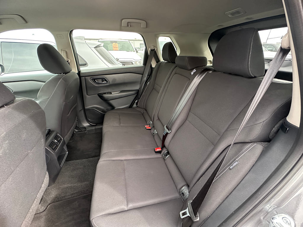 2024 Nissan Rogue S 6