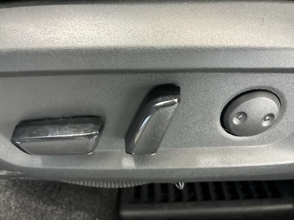 Thumbnail: 2023 Nissan Rogue - 19