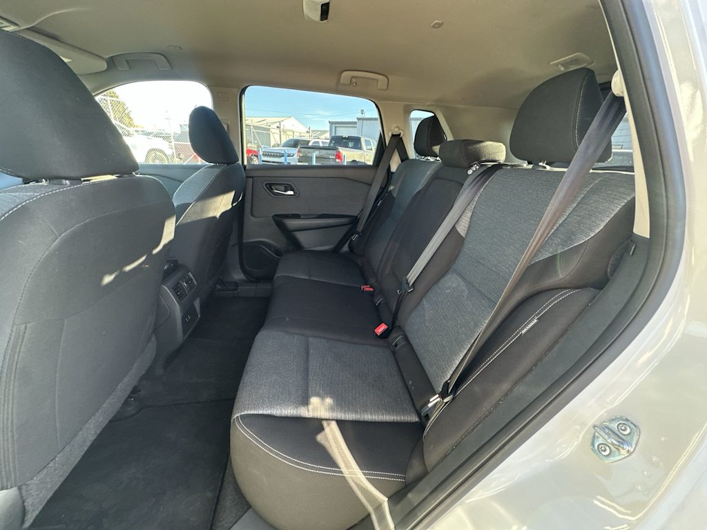 Thumbnail: 2023 Nissan Rogue - 9