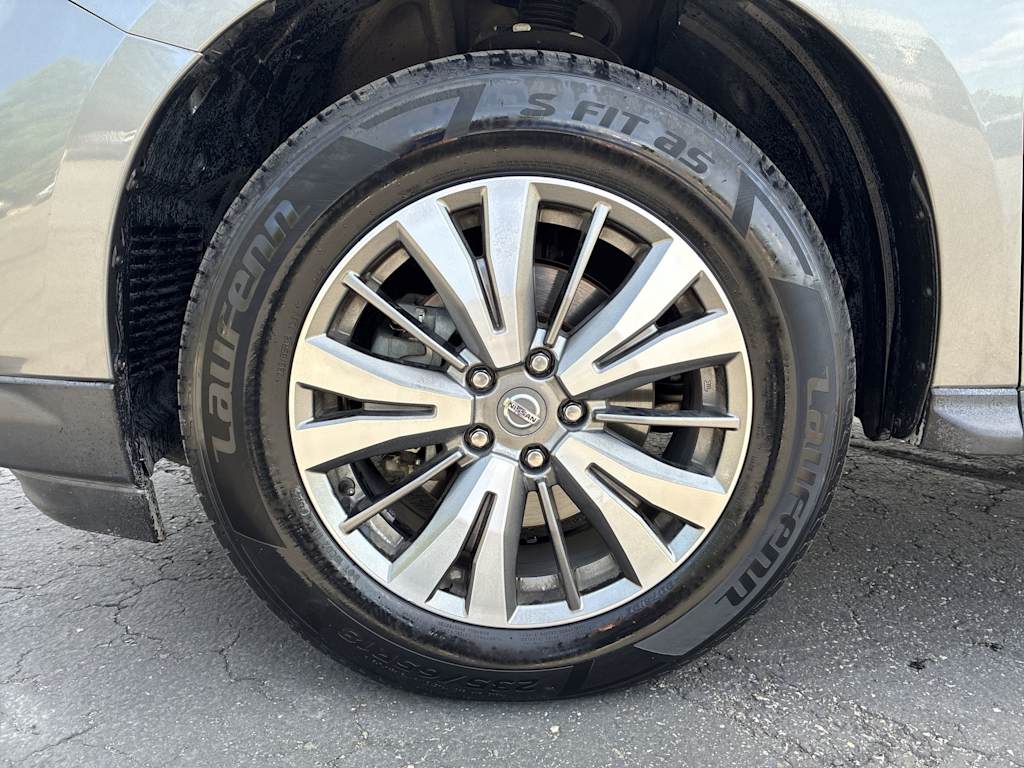 Thumbnail: 2019 Nissan Pathfinder - 7