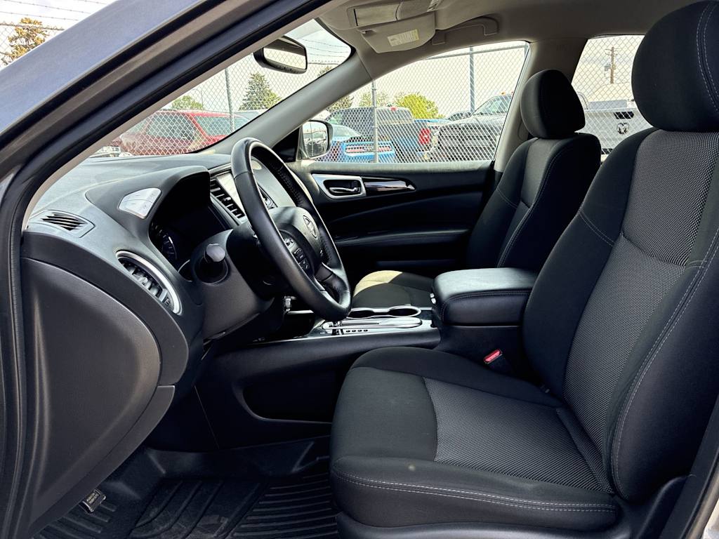 Thumbnail: 2019 Nissan Pathfinder - 9