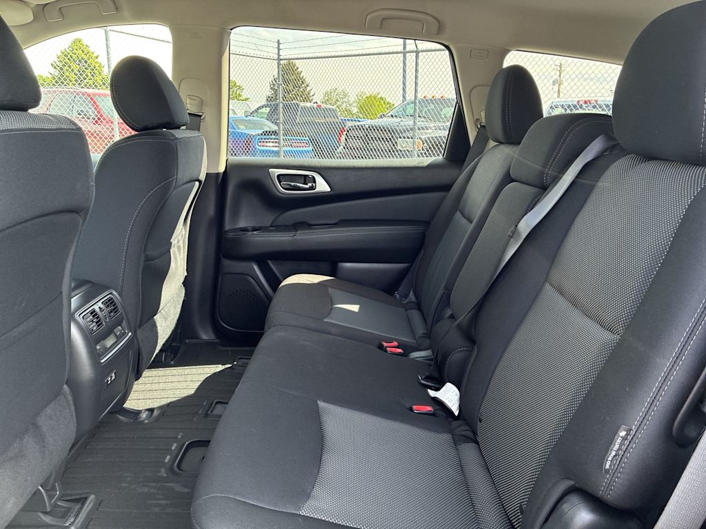 Thumbnail: 2019 Nissan Pathfinder - 11
