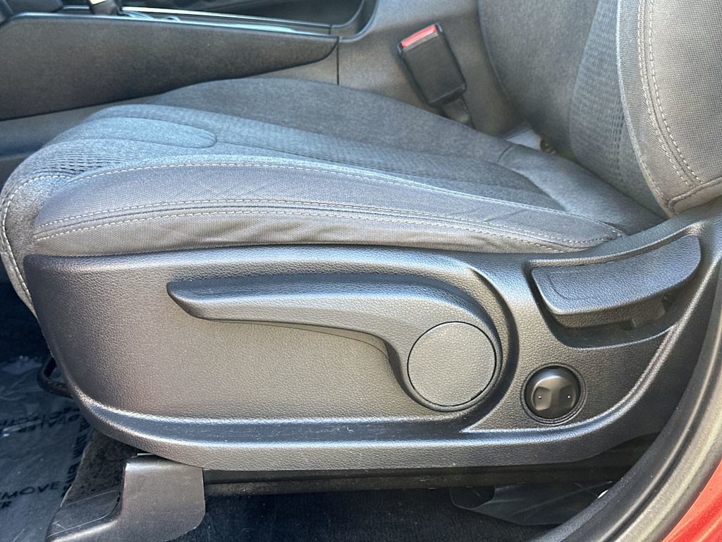 Thumbnail: 2019 Hyundai Santa Fe - 19