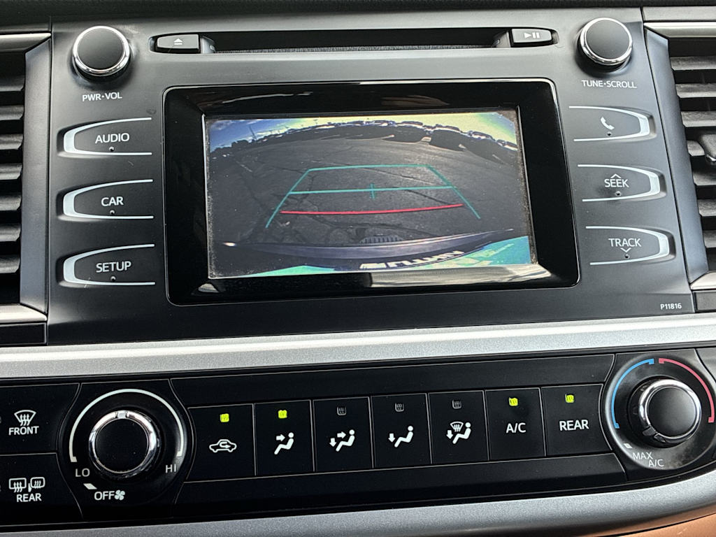 Thumbnail: 2019 Toyota Highlander - 23