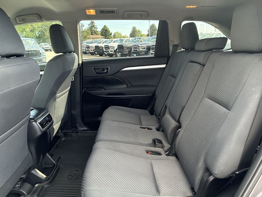 Thumbnail: 2019 Toyota Highlander - 10