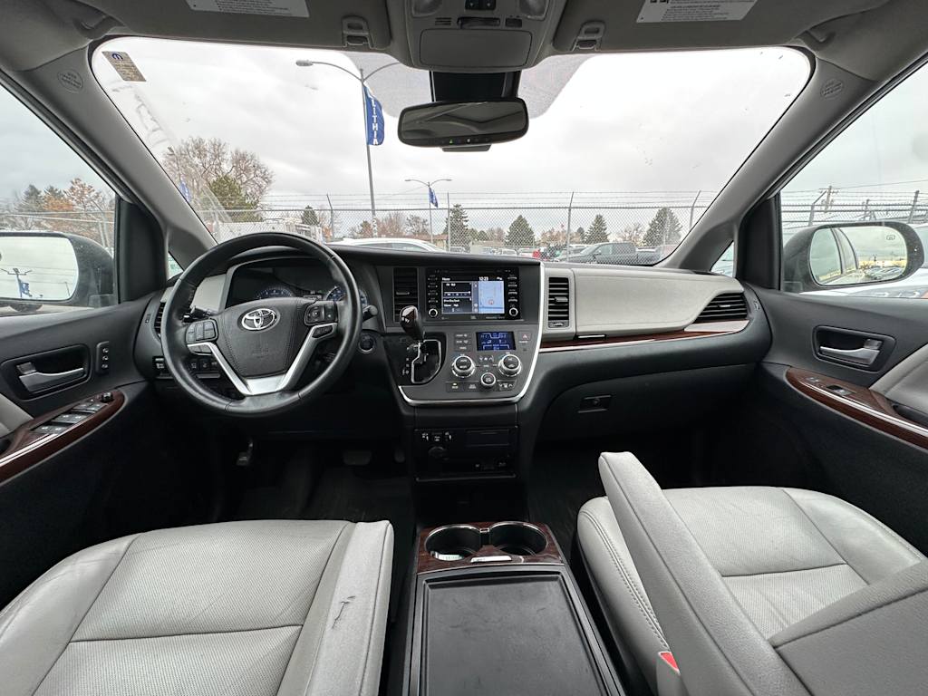 2019 Toyota Sienna Limited 2