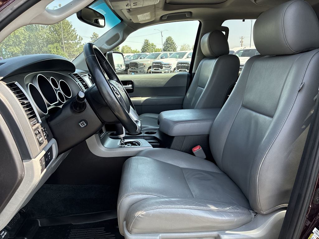 Thumbnail: 2017 Toyota Sequoia - 8