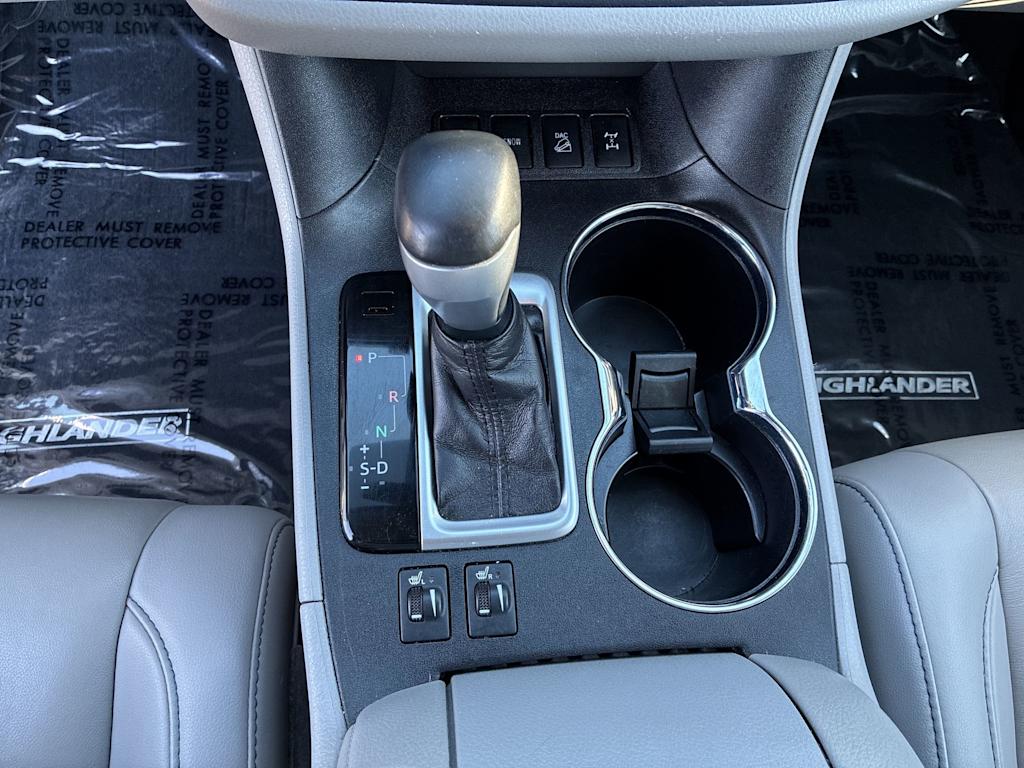 Thumbnail: 2019 Toyota Highlander - 13