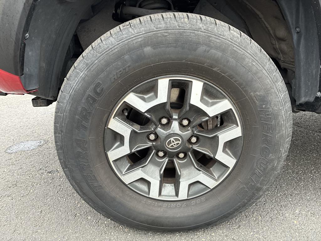 Thumbnail: 2021 Toyota Tacoma - 6