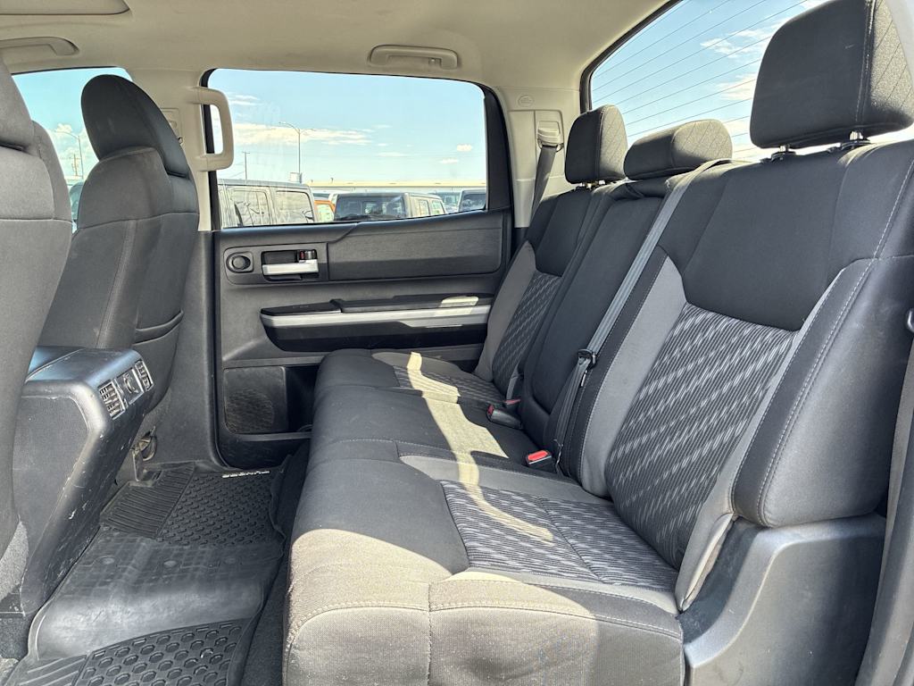 Thumbnail: 2018 Toyota Tundra - 10