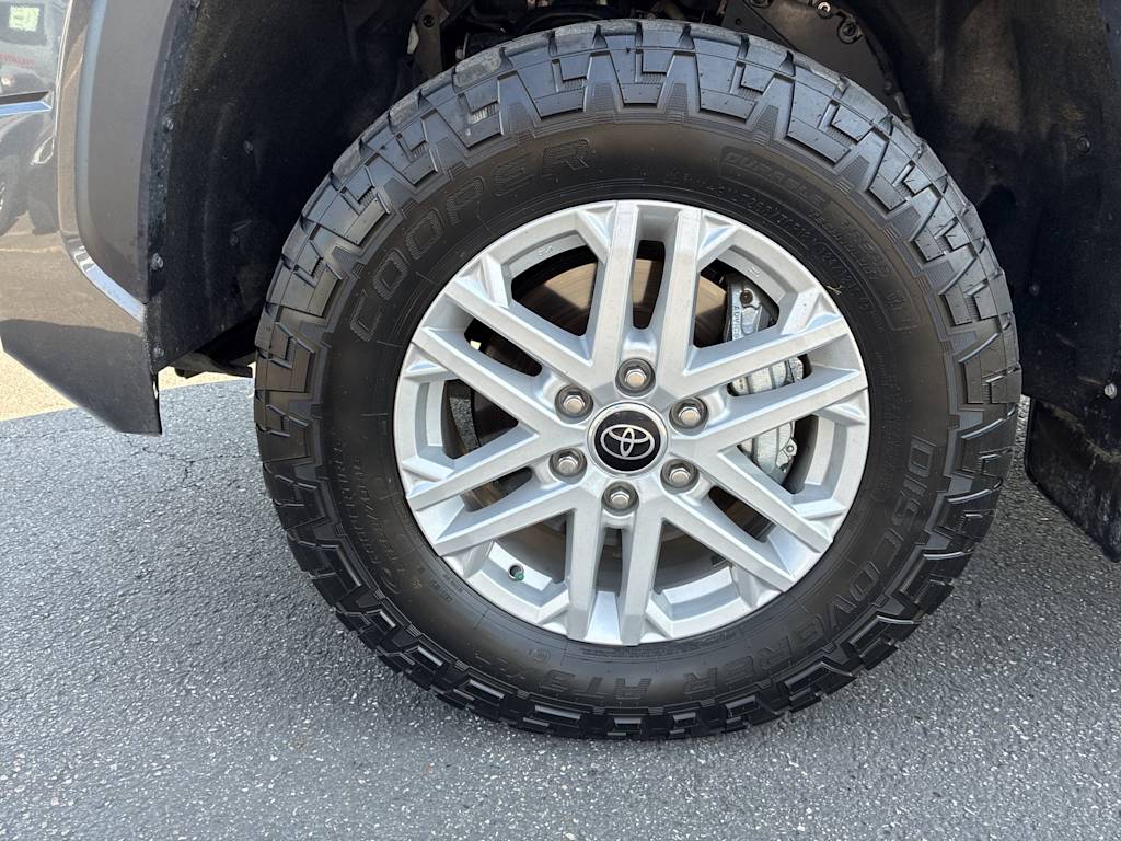 Thumbnail: 2024 Toyota Tundra - 8