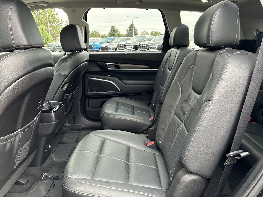 Thumbnail: 2021 Kia Telluride - 10