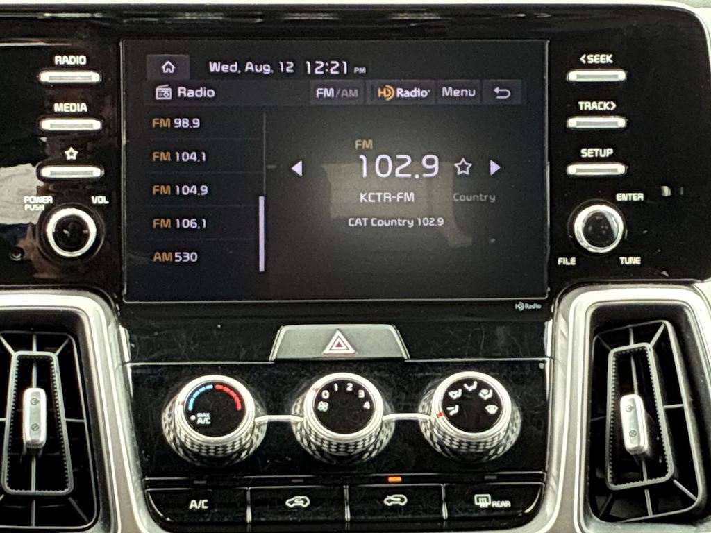 Thumbnail: 2022 Kia Sorento - 11