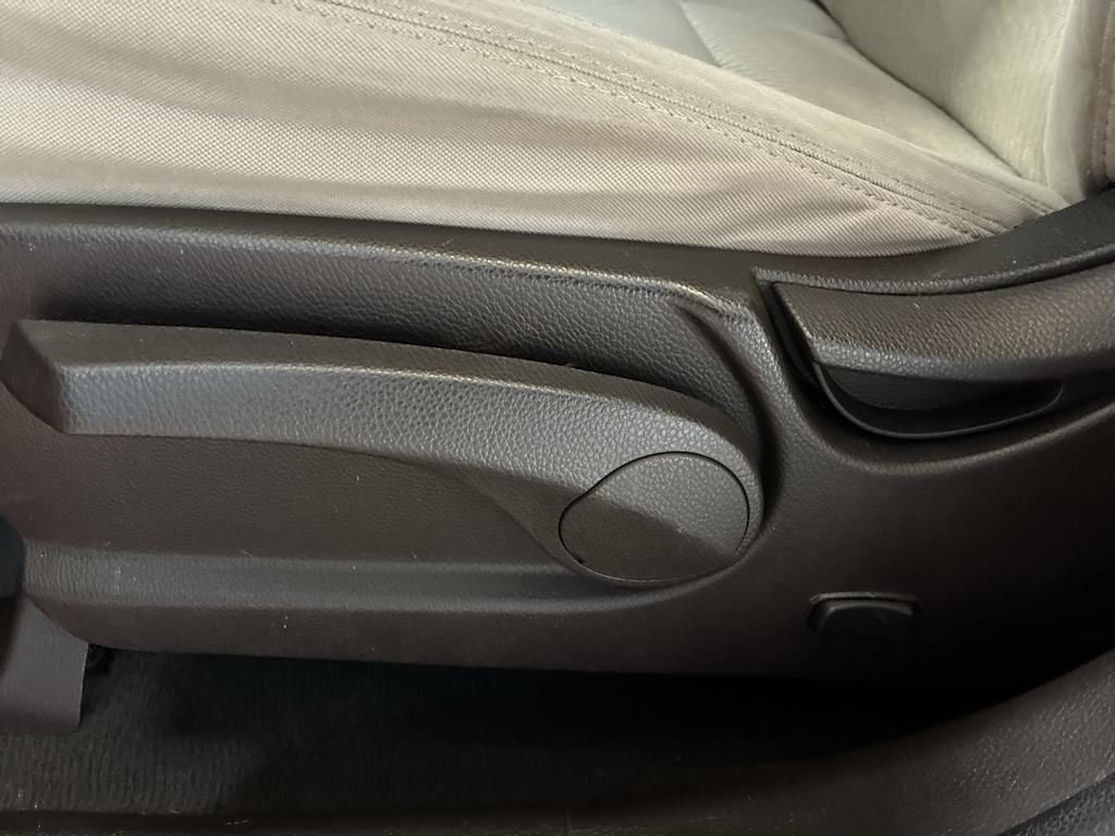 Thumbnail: 2017 Hyundai Santa Fe - 20