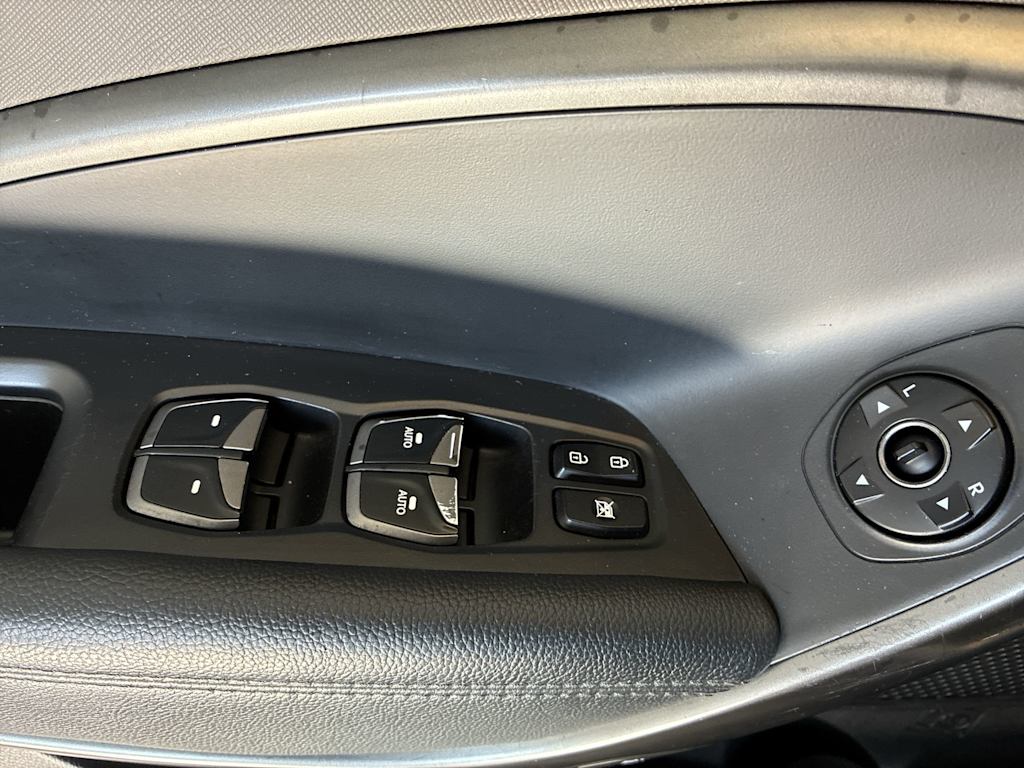 Thumbnail: 2017 Hyundai Santa Fe - 21