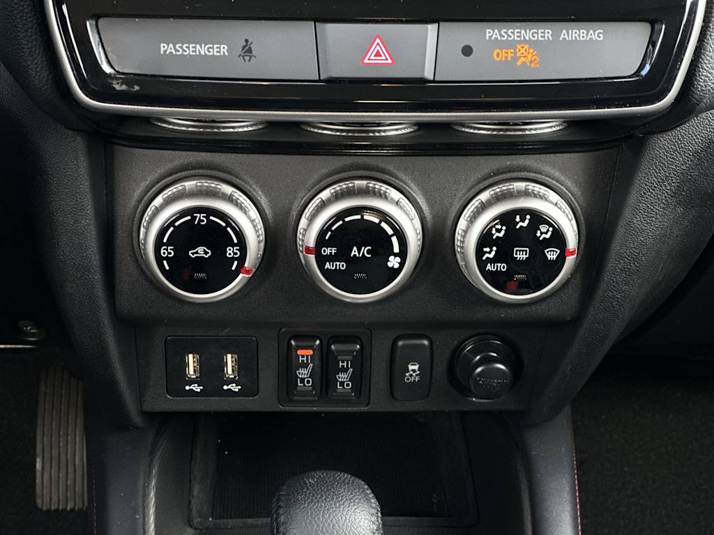 Thumbnail: 2024 Mitsubishi Outlander Sport - 21