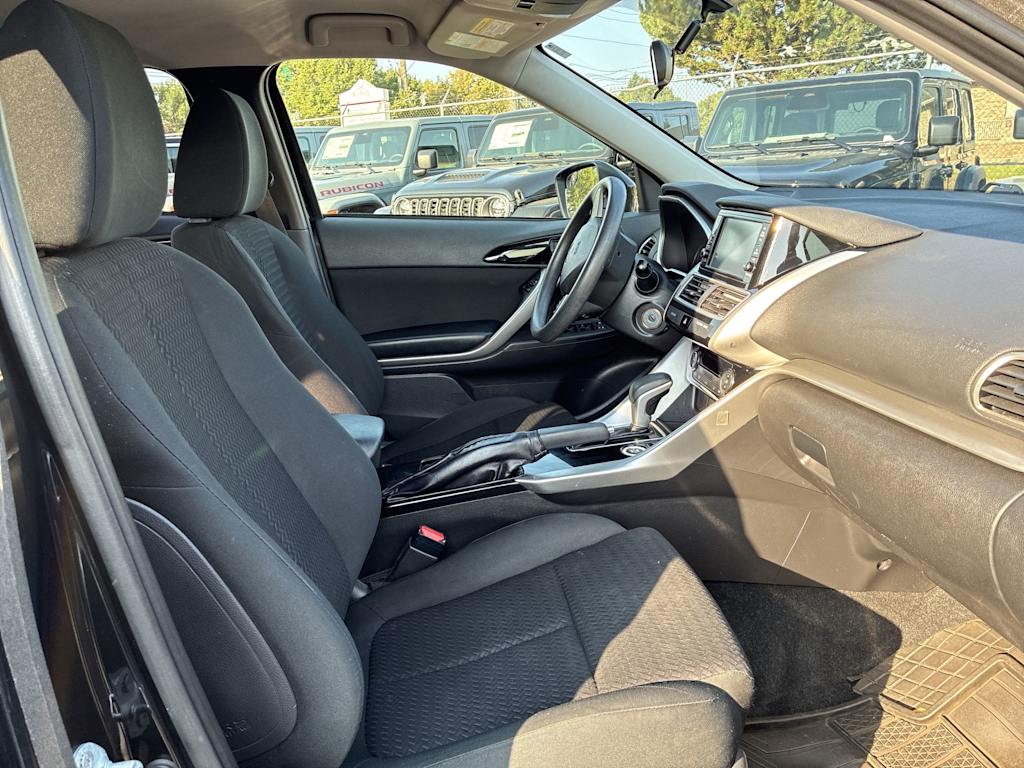 Thumbnail: 2019 Mitsubishi Eclipse Cross - 9