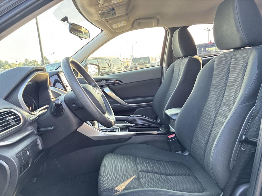 Thumbnail: 2019 Mitsubishi Eclipse Cross - 8