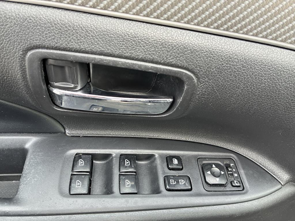 Thumbnail: 2020 Mitsubishi Outlander - 20