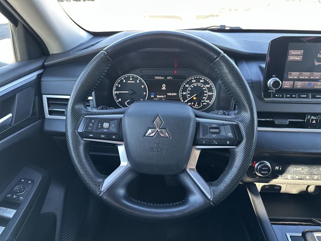 Thumbnail: 2023 Mitsubishi Outlander - 2