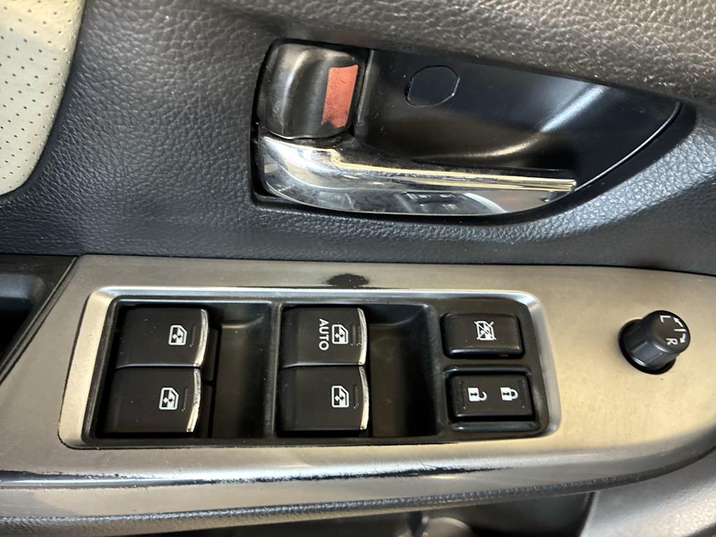 Thumbnail: 2017 Subaru Crosstrek - 21