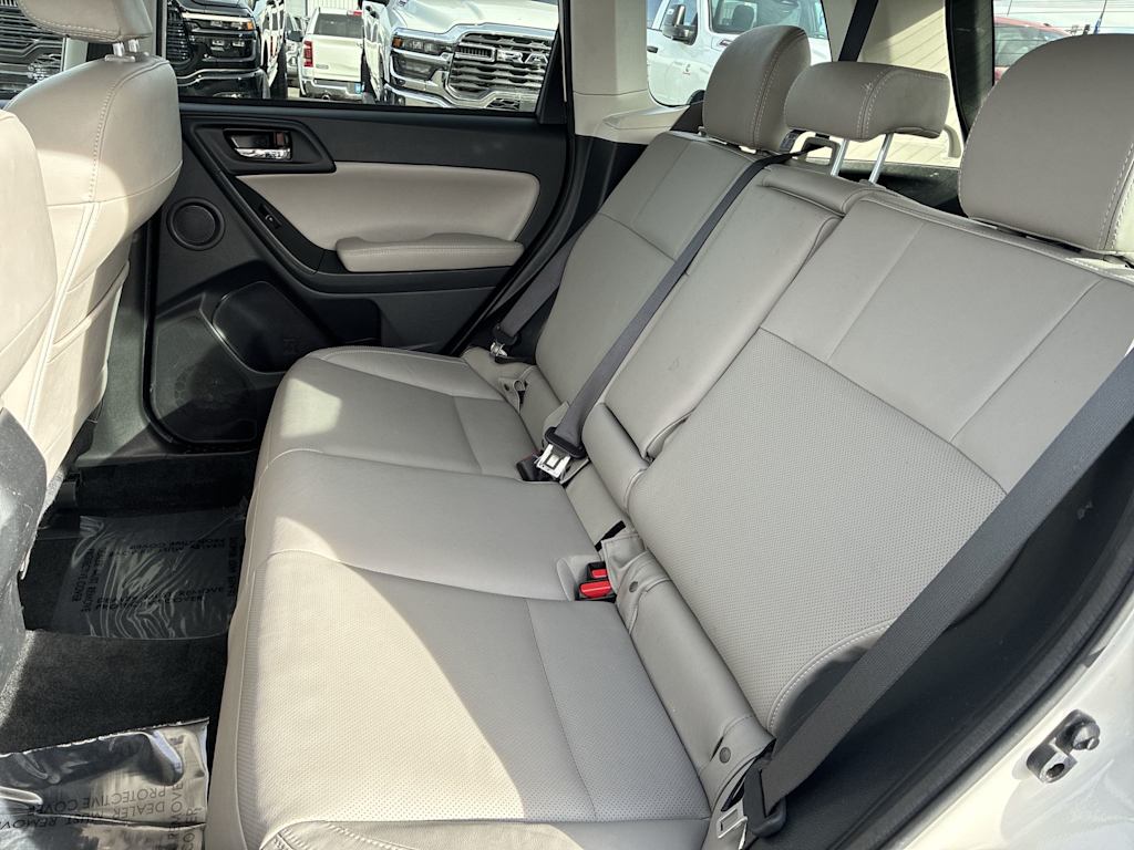 Thumbnail: 2017 Subaru Forester - 11