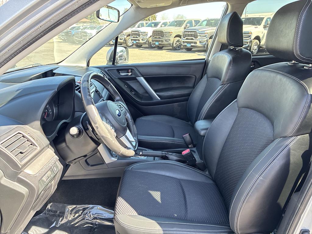 Thumbnail: 2017 Subaru Forester - 8