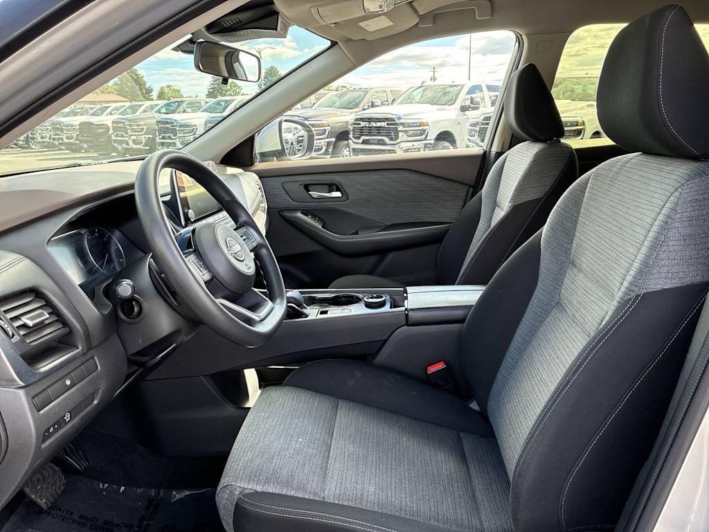 Thumbnail: 2023 Nissan Rogue - 9