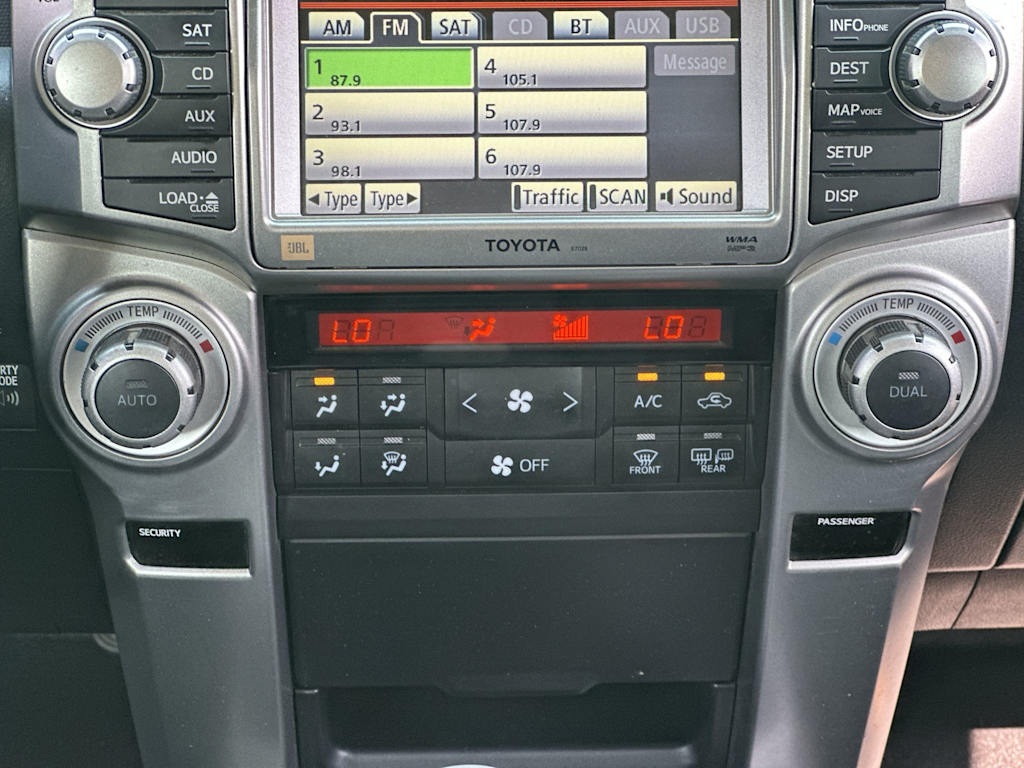 Thumbnail: 2011 Toyota 4Runner - 22