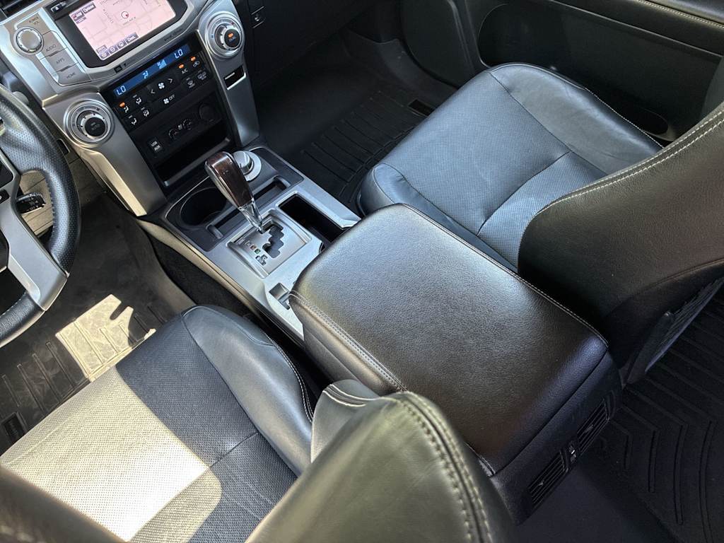 Thumbnail: 2016 Toyota 4Runner - 8