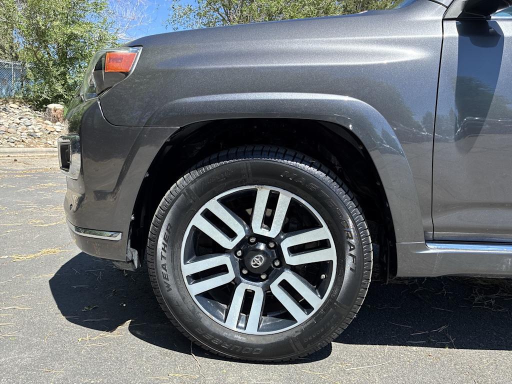 Thumbnail: 2016 Toyota 4Runner - 6