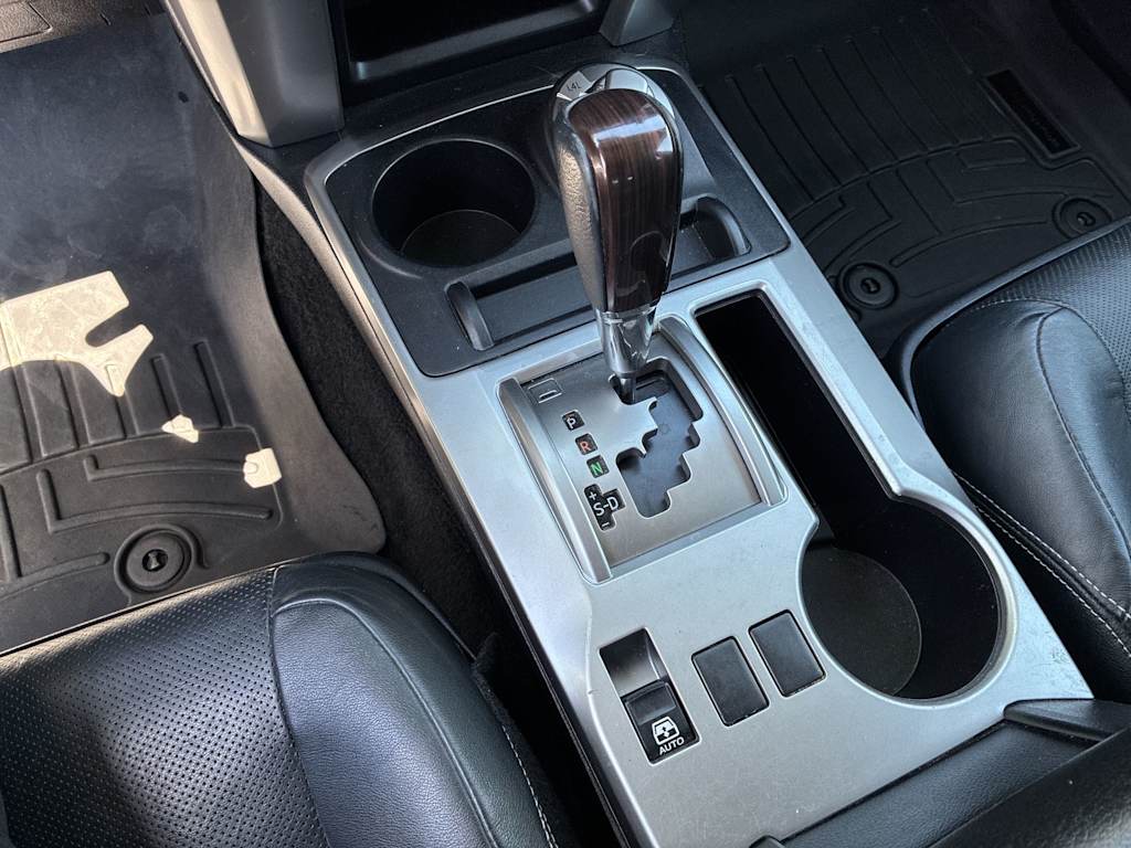 Thumbnail: 2016 Toyota 4Runner - 11