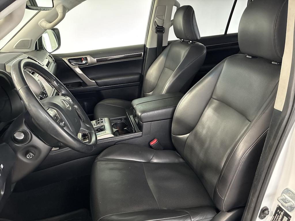 Thumbnail: 2017 Lexus GX - 9