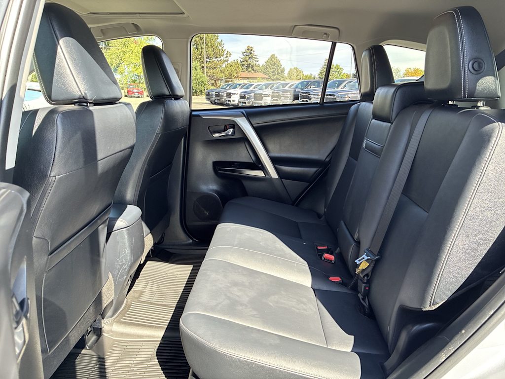 Thumbnail: 2017 Toyota RAV4 - 10