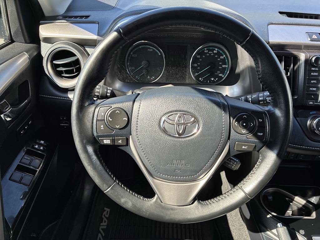 Thumbnail: 2017 Toyota RAV4 - 2
