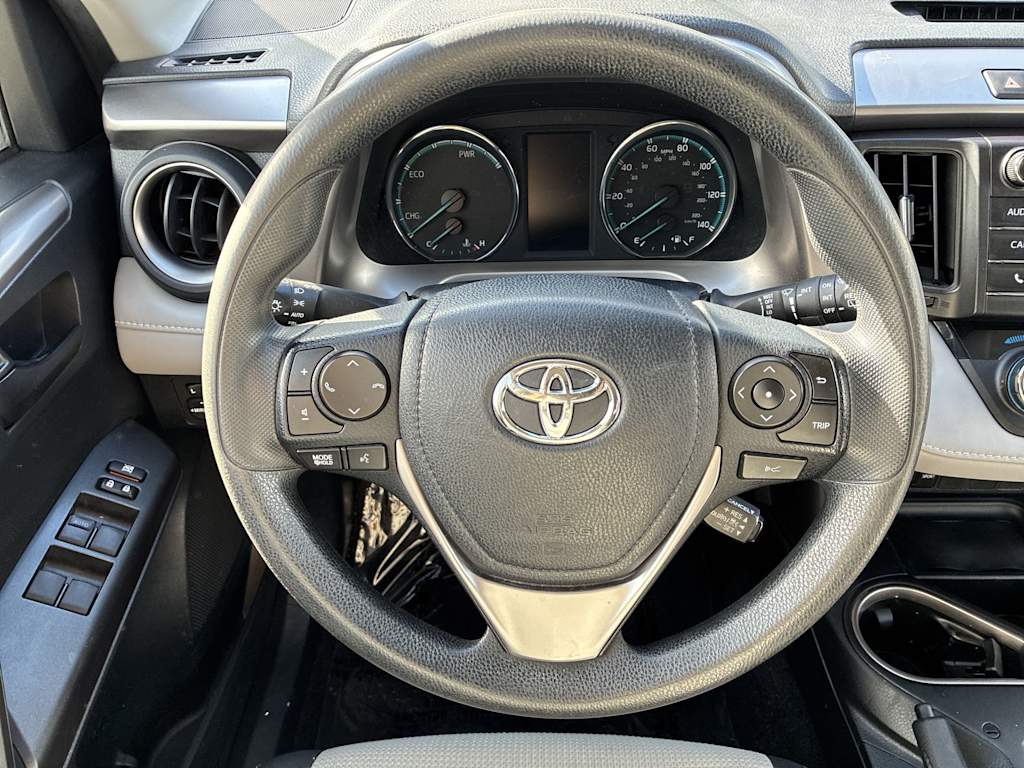 Thumbnail: 2018 Toyota RAV4 - 2