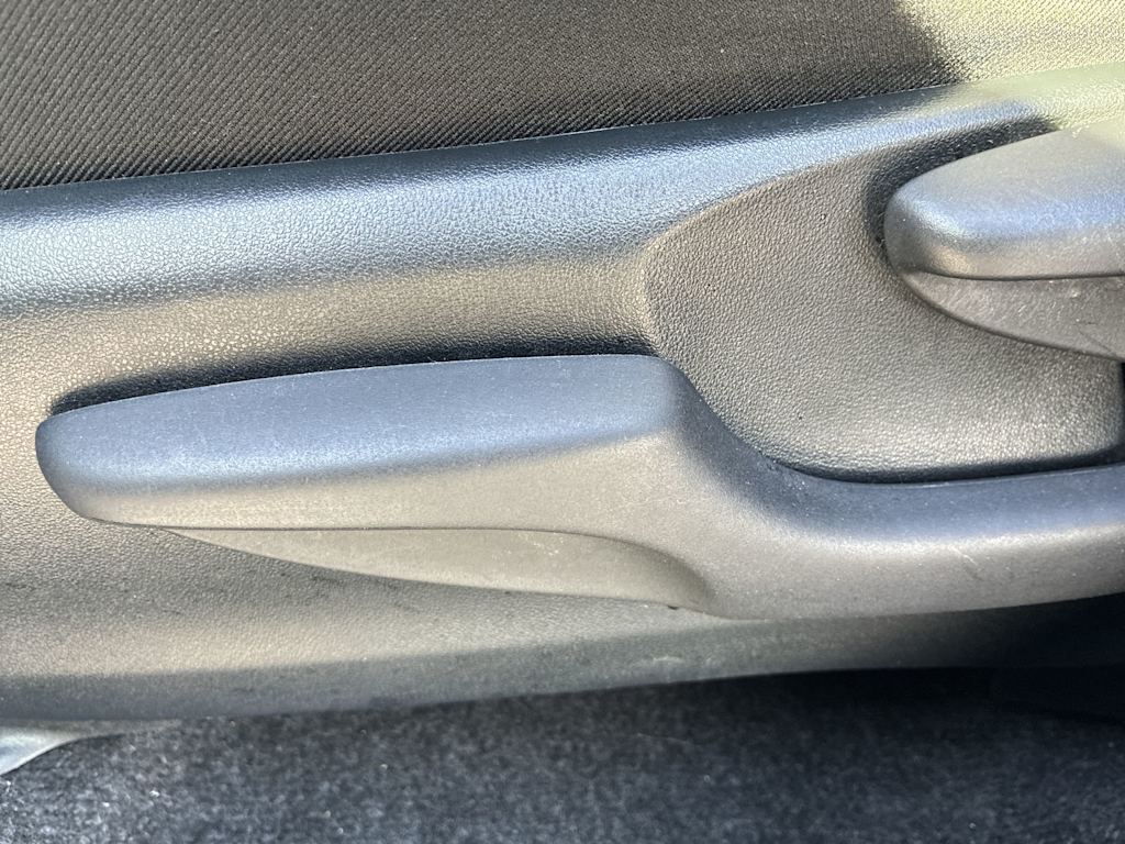 Thumbnail: 2018 Toyota RAV4 - 19