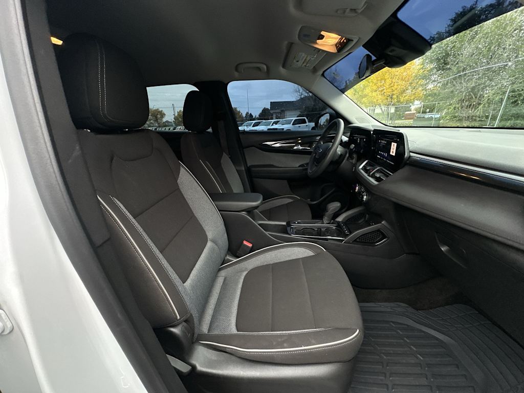 Thumbnail: 2024 Chevrolet TrailBlazer - 8