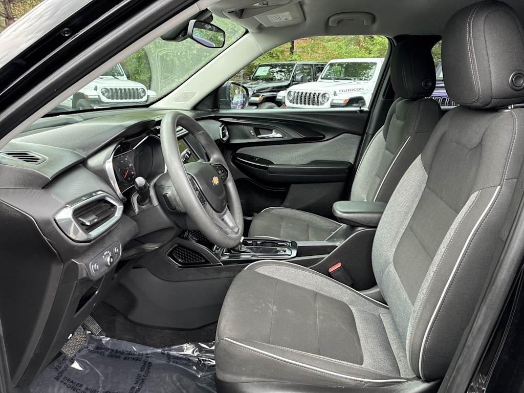Thumbnail: 2021 Chevrolet TrailBlazer - 9