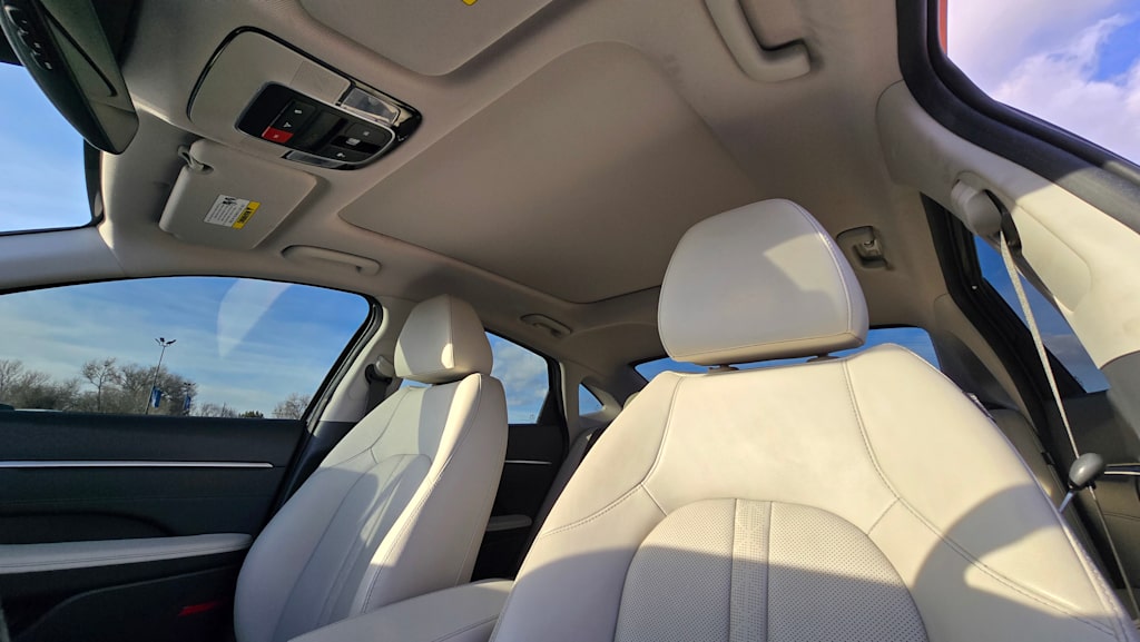 2022 Hyundai Sonata Limited 23