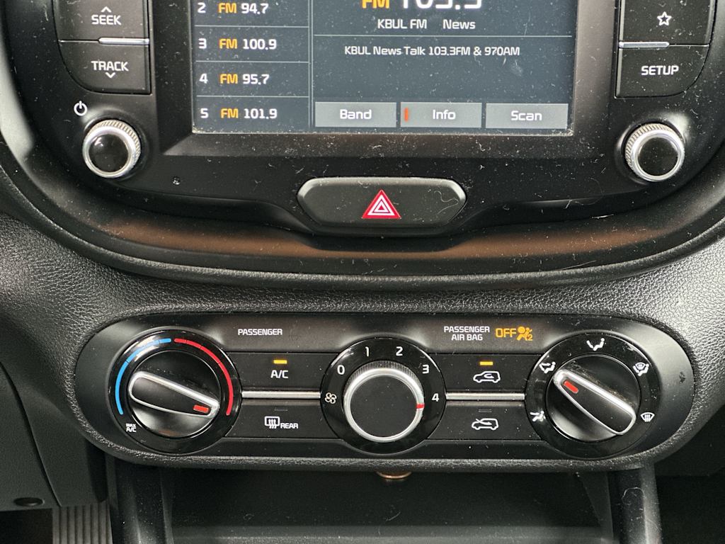 Thumbnail: 2020 Kia Soul - 21