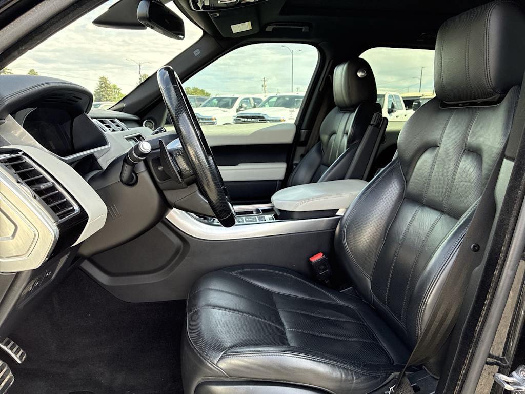 Thumbnail: 2016 Land Rover Range Rover Sport - 8