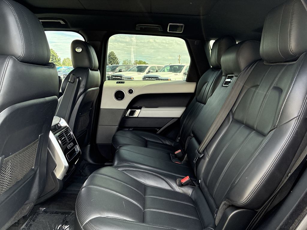 Thumbnail: 2016 Land Rover Range Rover Sport - 10