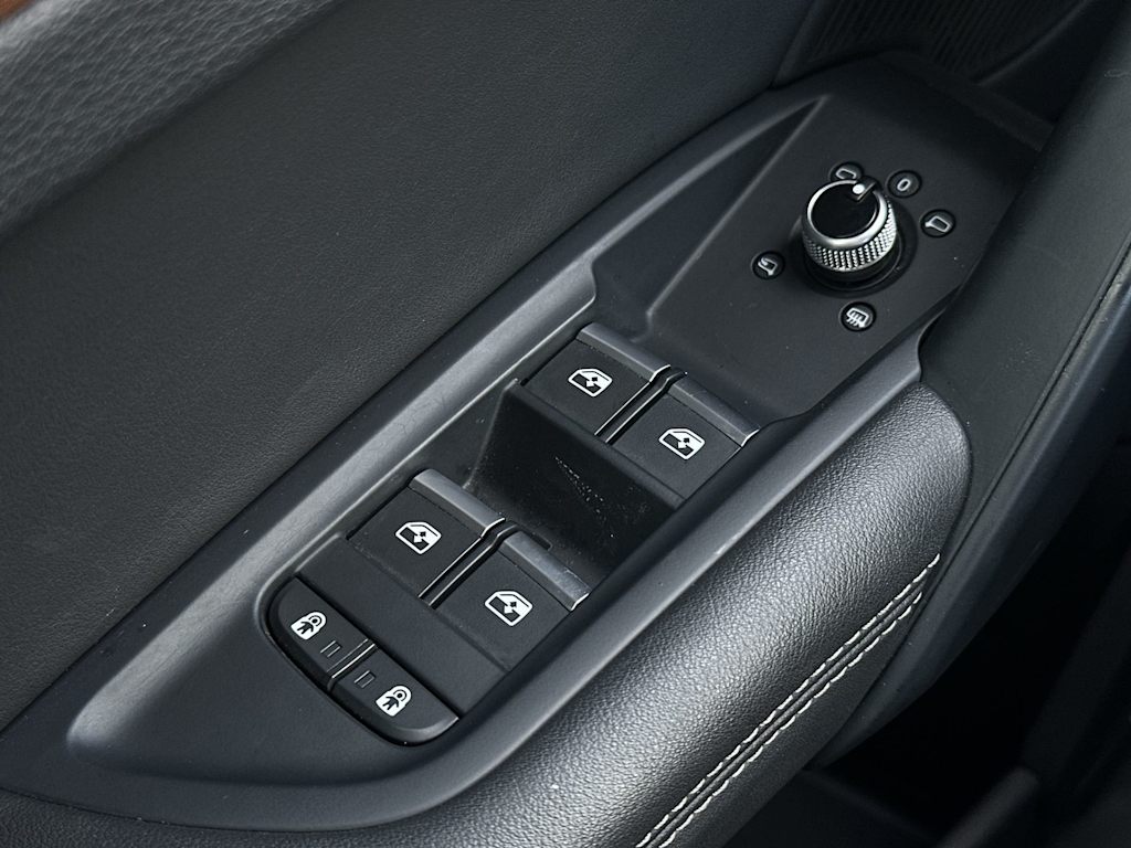 Thumbnail: 2023 Audi Q5 - 20