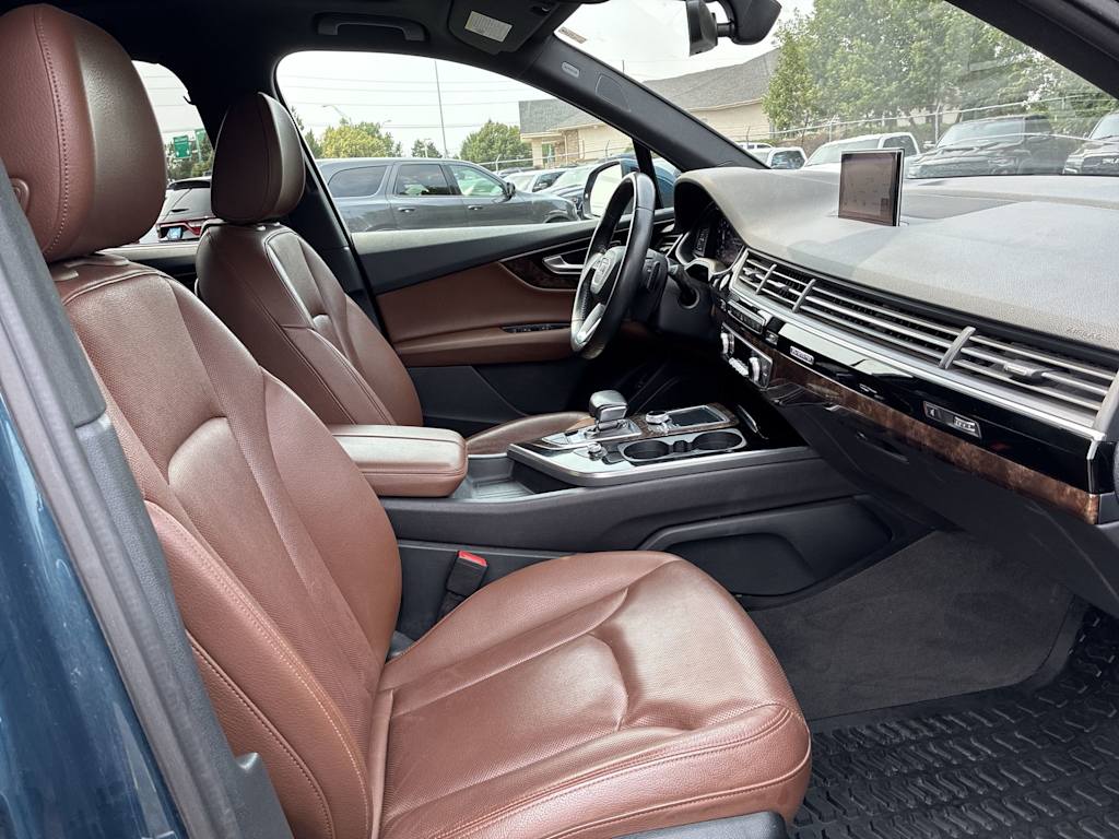 Thumbnail: 2019 Audi Q7 - 25