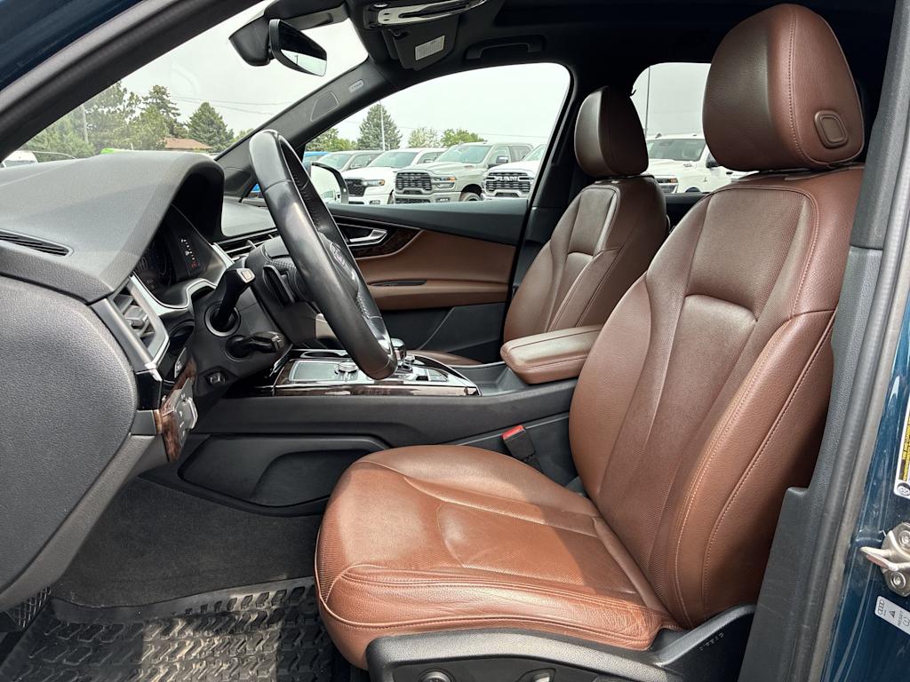 Thumbnail: 2019 Audi Q7 - 7