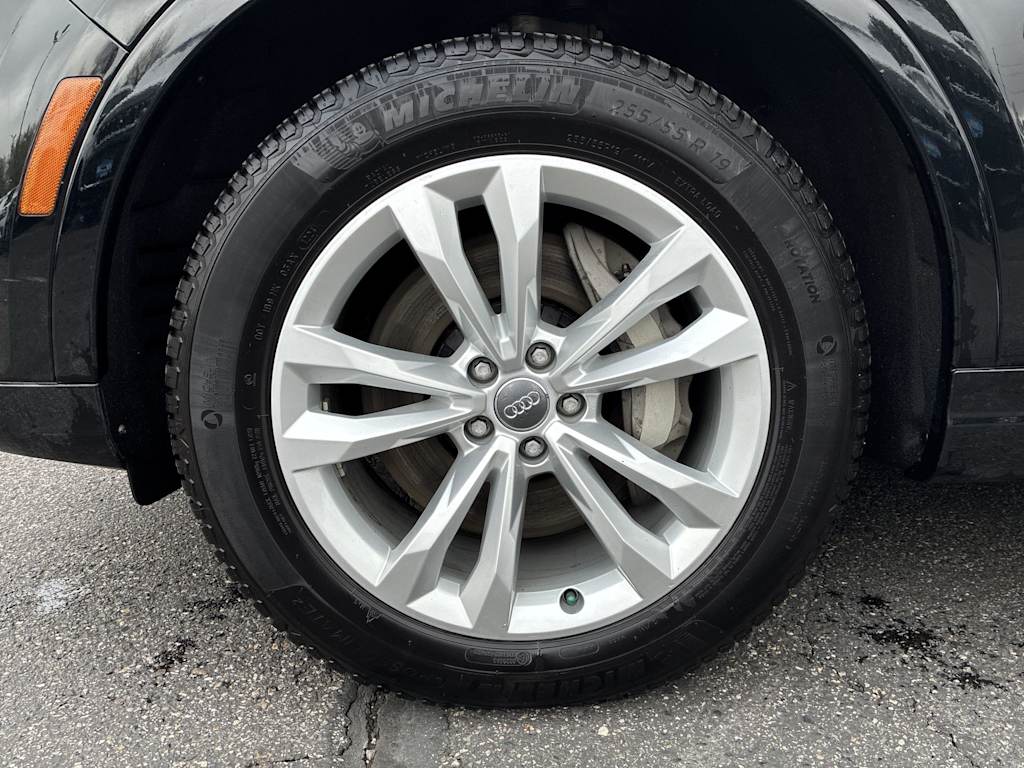 Thumbnail: 2019 Audi Q7 - 6