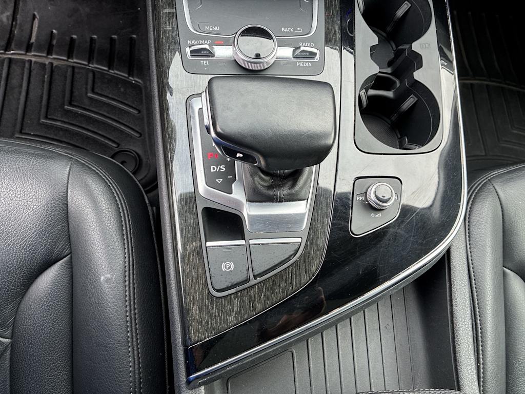 Thumbnail: 2019 Audi Q7 - 12