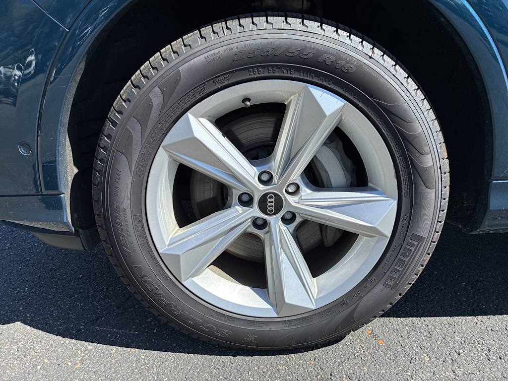 Thumbnail: 2021 Audi Q7 - 7